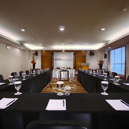 Royal Palm Hotel & Conference Center Cengkareng Jakarta Exterior photo