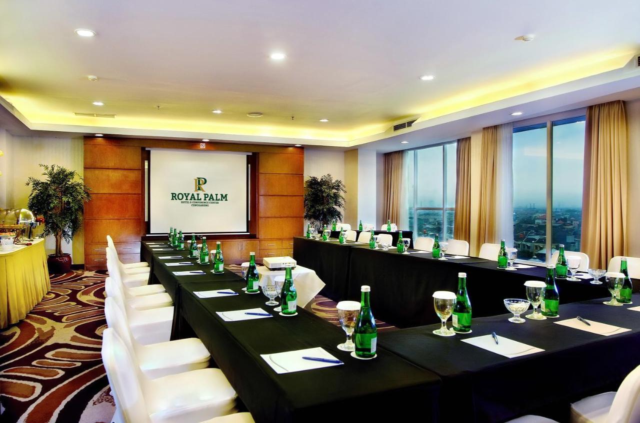 Royal Palm Hotel & Conference Center Cengkareng Jakarta Exterior photo